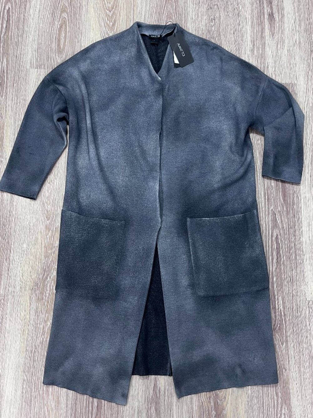 Women’s oversized knitted wool coat by Avant Toi
